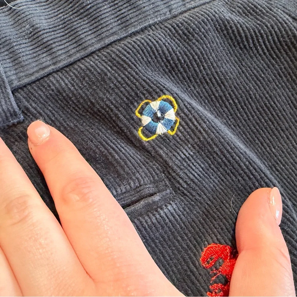 Castaway Nantucket Island Harbor Preppy Coastal pants, red lobster embroidery - Picture 11 of 12